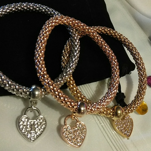 Bracelet set of 3.   zinc alloy plated - Picture 2 of 2